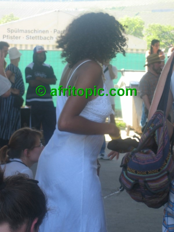 ../Images/AfricaFestival-28-29May05 138.jpg